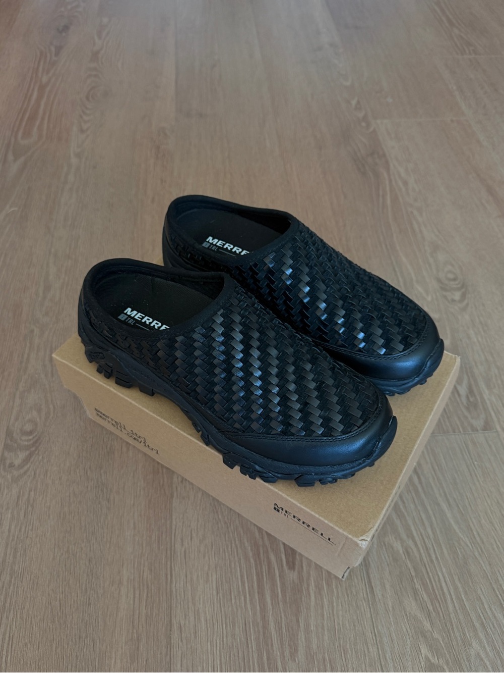 Merrell Moab 2 Slide Leather Woven 1TRL in Black